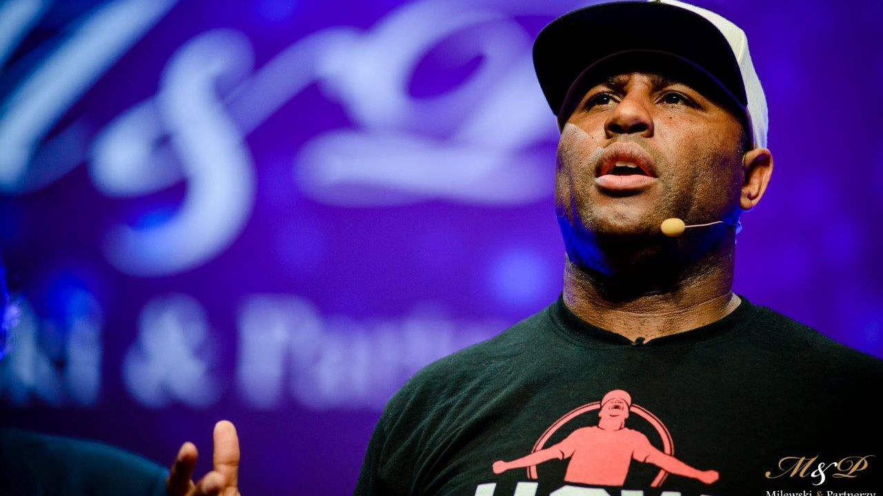 Top 5 U.S. Motivational Speakers You Gotta Check Out in 2025